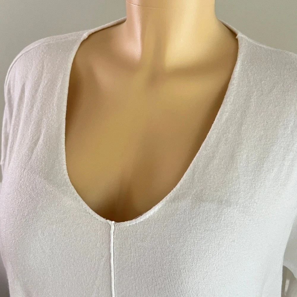Jouica‎ V-Neck Sweater Womens 2XL White Long Sleeve Side Slits High-Low Pullover